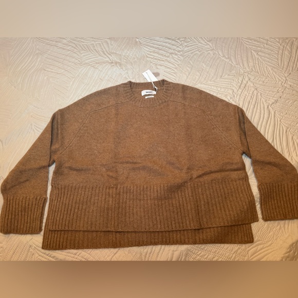 Notshy cashmere crewneck with slits - Picture 1 of 5